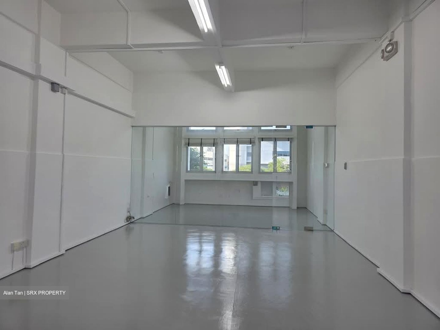 Geylang East Avenue 3 (D14), Factory #594026791